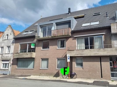 Centraal gelegen appartement met 2 slaapkamers en garage in…