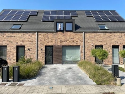 Recente nieuwbouwwoning te huur te Oostnieuwkerke