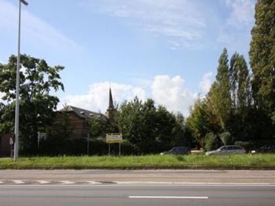 Commercieel gebouw op de A12 voor alle doeleinden + Parking