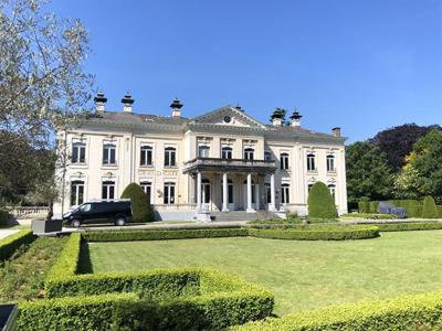 Unieke kantoorruimte in het kasteel den Brandt