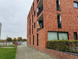 Appartement met twee slaapkamers en terras