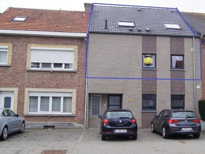 Duplex met 3 slpks, groot terras en parkeerplaats