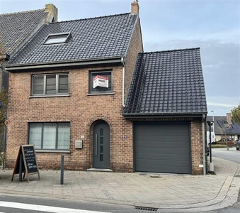 Lichtrijke woning met 3 slaapkamers in Westkerke!