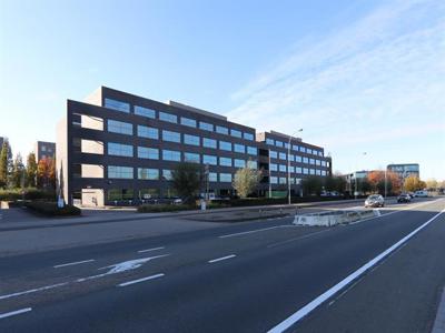 Modern kantoor bij station van Berchem