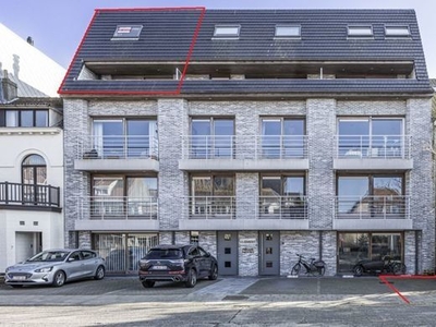 Ruim & zonnig duplex appartement op rustige ligging in het