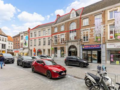 Lichtrijke luxe penthouse in hartje Sint-Truiden.