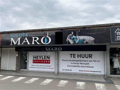 Ruim handelspand van 151 m² in hartje Neerpelt