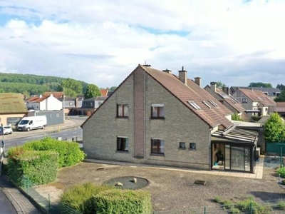 BRAKEL - Instapklare woning met 3 slaapkamers