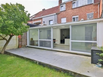 GLV appartement met leuke tuin én garage!