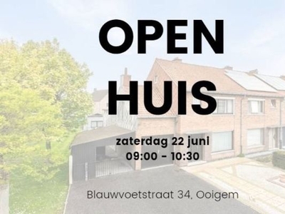 Halfopen gezinswoning met vier slaapkamers in rustige straat