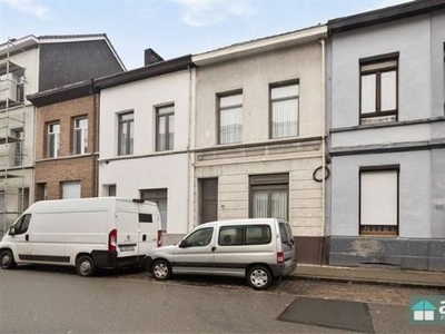 Instapklare woning met 4 slaapkamers op centrale ligging!