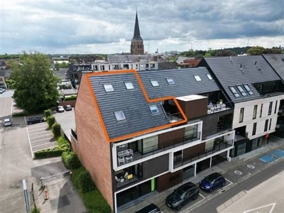 Strakke duplex dichtbij het centrum van Tessenderlo