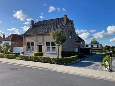 Vrijstaande interbellum-woning met enorm potentieel