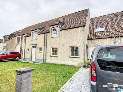 Lichtrijke woning met inpandige garage