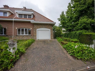 LUMINEUZE TE RENOVEREN WONING