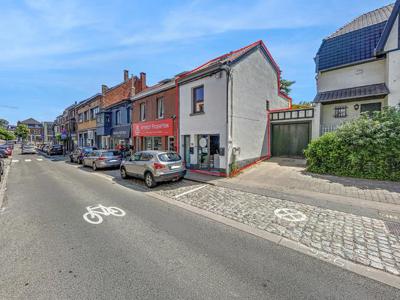 Gerenoveerd investeringsgebouw: 2 eenheden - rendement. loc.