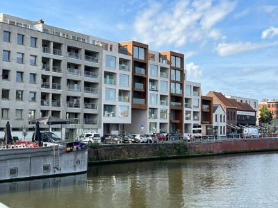 Penthouse met uniek zicht op de Leieboorden. Uitzonderlijk