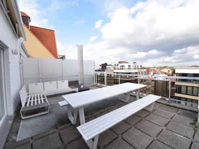 Penthouse te huur op de Lippenslaan met grote terrassen e...