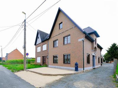 Ruime woning op rustige locatie