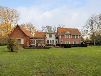 SCHITTERENDE KASTEELHOEVE OP 5.101 M²