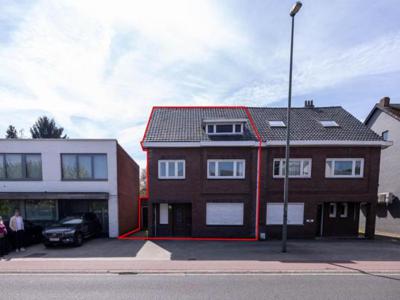 ZEER GUNSTIG GELEGEN WONING