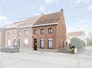 Huis te koop Oostrozebeke