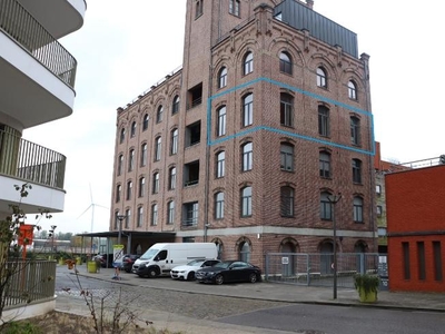 Centraal gelegen loft met 1 SLK en zicht op het water