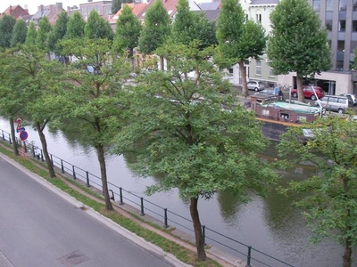 Gezellig appartement met zicht op het water vlakbij centrum.