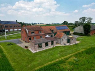 Prachtige boerderij op een groot terrein