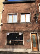 Ruime woning met 3 slaapkamers en tuin