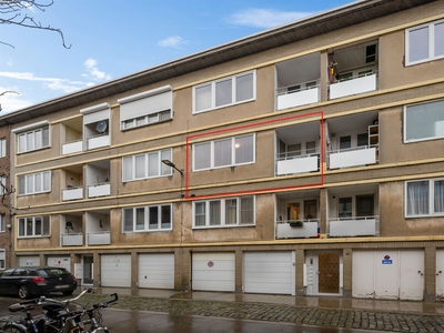 Gerenoveerd appartement met 2 slaapkamers en 2 terrassen!