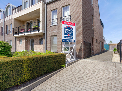 Glvl. appartement van 104 m² van ca. 85 m² en staanplaats.