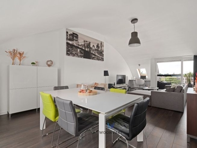 Ruim instapklaar duplex appartement te Dendermonde.