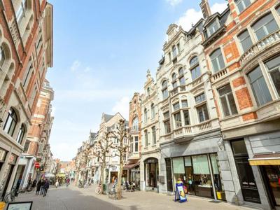 Handelsgelijkvloers te huur in hartje Leuven