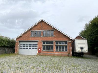 Industrieel gebouw te huur Nevele