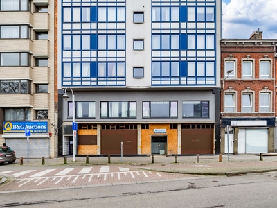 312 m² winkelruimte! Een parkeerplaats inbegrepen