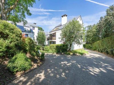 Sterrenwacht, lichtrijk 3-slpk penthouse ± 175 m², terras