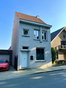 Instapklare woning in centrum Lendelede