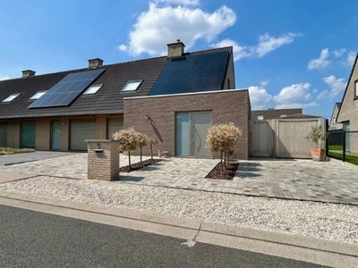 Energiezuinige woning (bwj 2015) , 3 slpkrs, garage, tuin