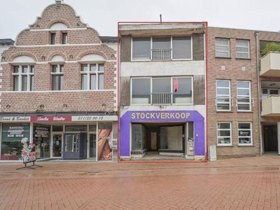 LOT 2 - HANDELSPAND MET APPARTEMENTEN