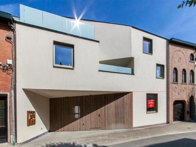 APPARTEMENT EN CARPORT