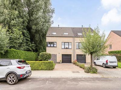 immo David stelt voor: top onderhouden 3-gevel woning