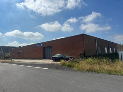 Loods van 360 m² op industriepark van Houthulst