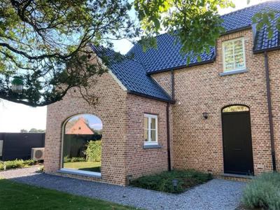 Prachtige woning met 2 slaapkamers te Morkhoven