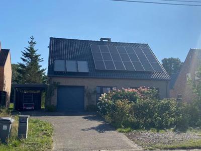 Recente woning met 3 slaapkamers en zonnepanelen