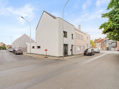 Volledig gerenoveerde woning op rustige locatie