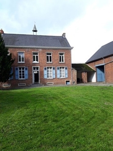 HERZELE - Unieke gerenoveerde hoeve