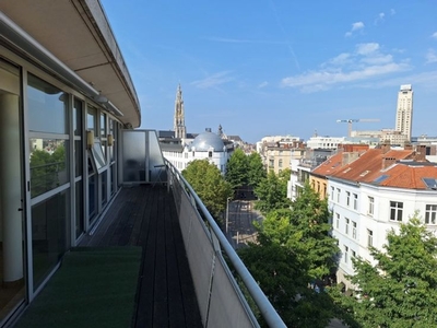 Ruime Penthouse met terras in Centrum Antwerpen