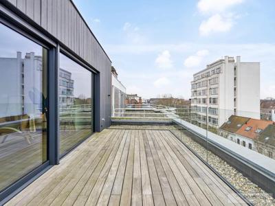 Duplex appartement met schitterend zuidgerichte terrassen !