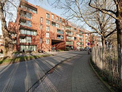 Instapklare duplex (2012) van 142m² met 2 terrassen en super